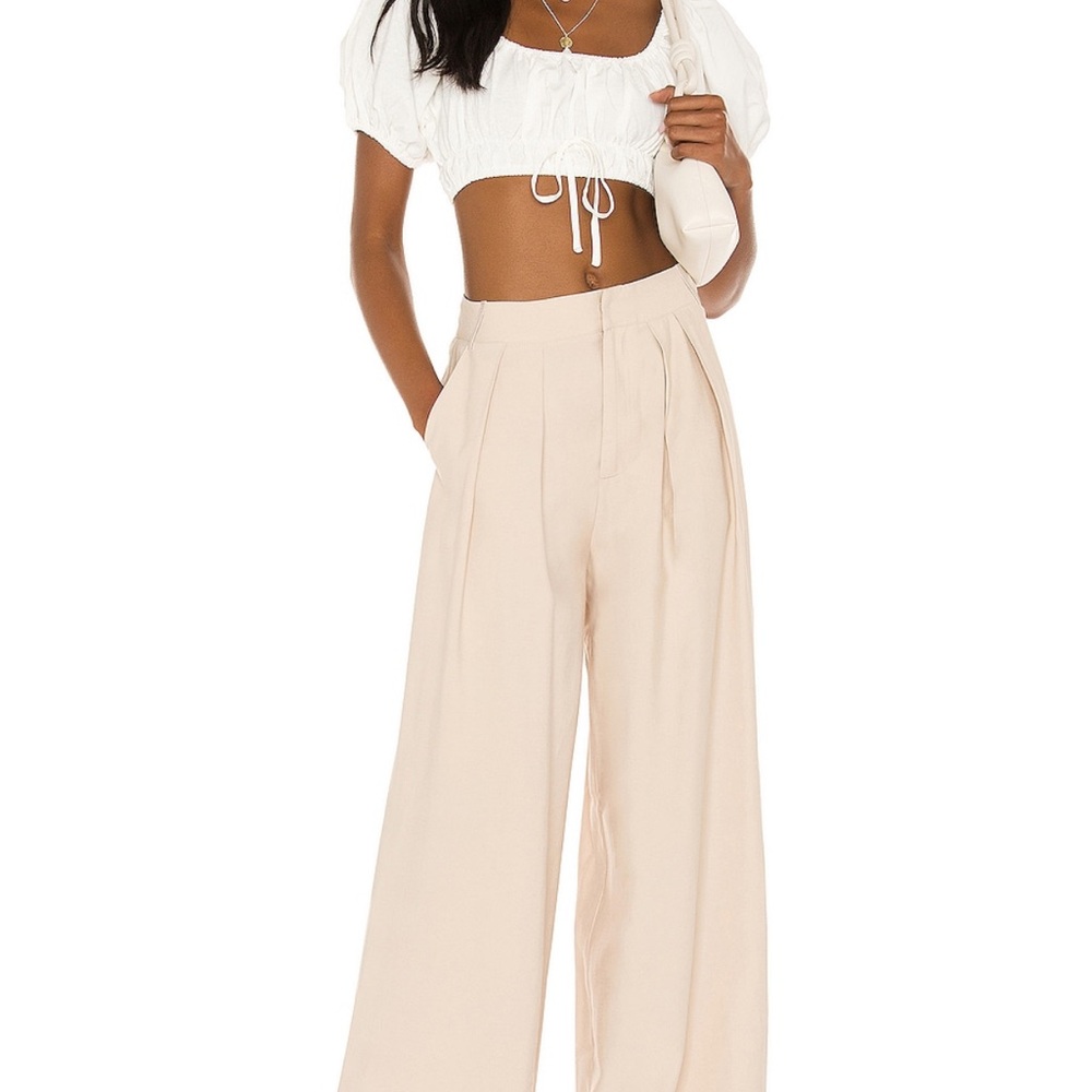 SNDYS - Hills pant in cream wide leg EUC. Size small.